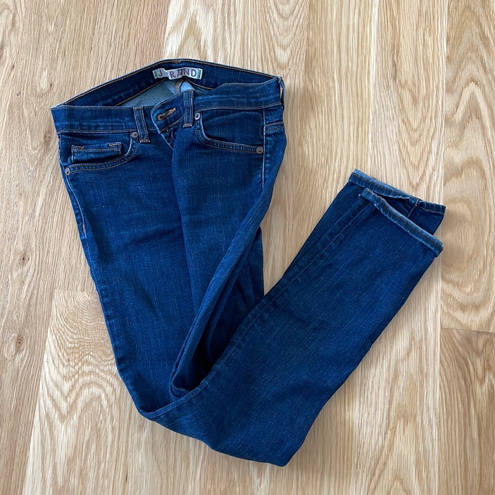 J Brand skinny leg jeans. Size: 26